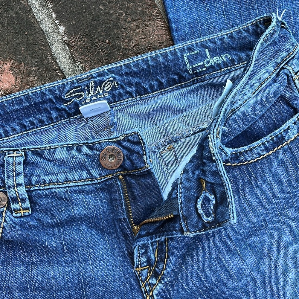 Silver "EDEN" flare blue jeans size 31 - Picture 4 of 6